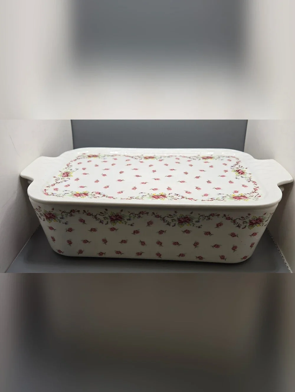 Grace's Pantry Floral Porcelain Covered Baking Dish Peony Rose Pattern